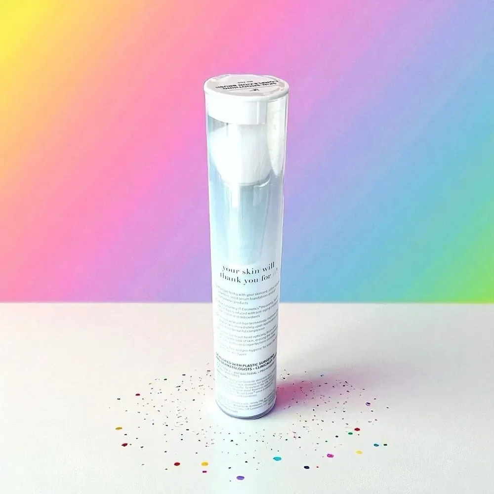 IT Cosmetics Heavenly Skin Skin-Smoothing Complexion Brush #704 New & Sealed